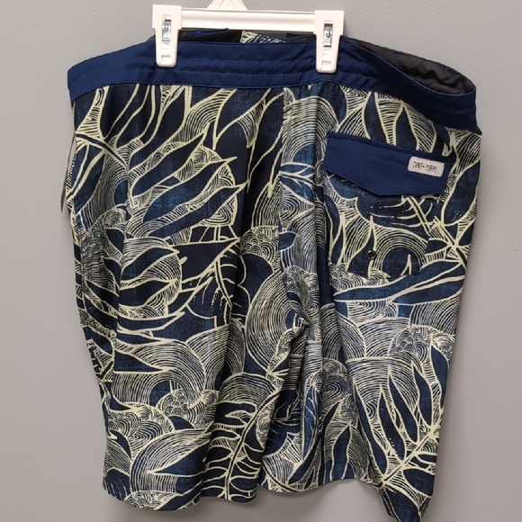 NWT Drift Seven Seas Nomad Board Shorts. Size 36 - Picture 5 of 6